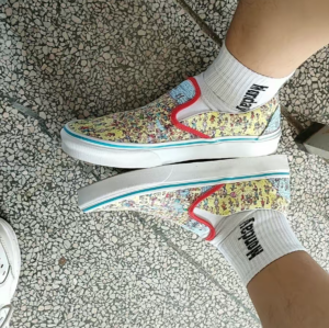 Alternative view of Giày Vans Classic Slip-On x Where's Waldo? 'Find Steve' VN0A33TB3WO