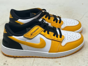 Giay Nike Air Jordan 1 Low FlyEase University 'Gold' DM1206-107