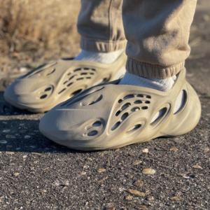 Dep Adidas Yeezy Foam Runner 'Stone Sage' GX4472