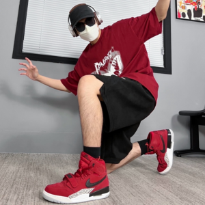 Alternative view of Giày Nike Jordan Legacy 312 'Toro' AV3922-601