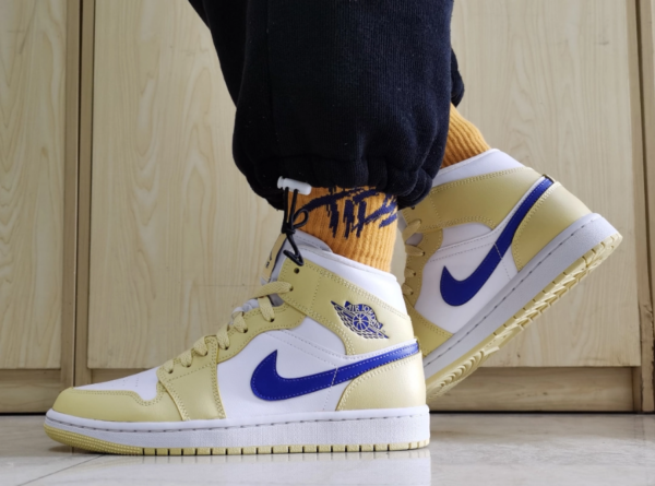 Giày Nike Air Jordan 1 Mid 'Tan Gum' BQ6472-701 - Hình ảnh 7