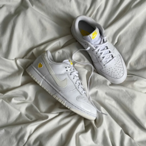 Giay Nike Dunk Low 'Valentine's Day Yellow Heart' FD0803-100