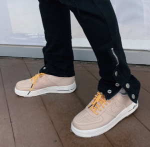 Giay Nike Air Force 1 '07 Lv8 'Moving Company' DV0794-100