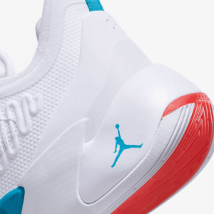 Giay Nike Air Jordan Luka 1 GS 'White Metallic Silver' DQ6513-104