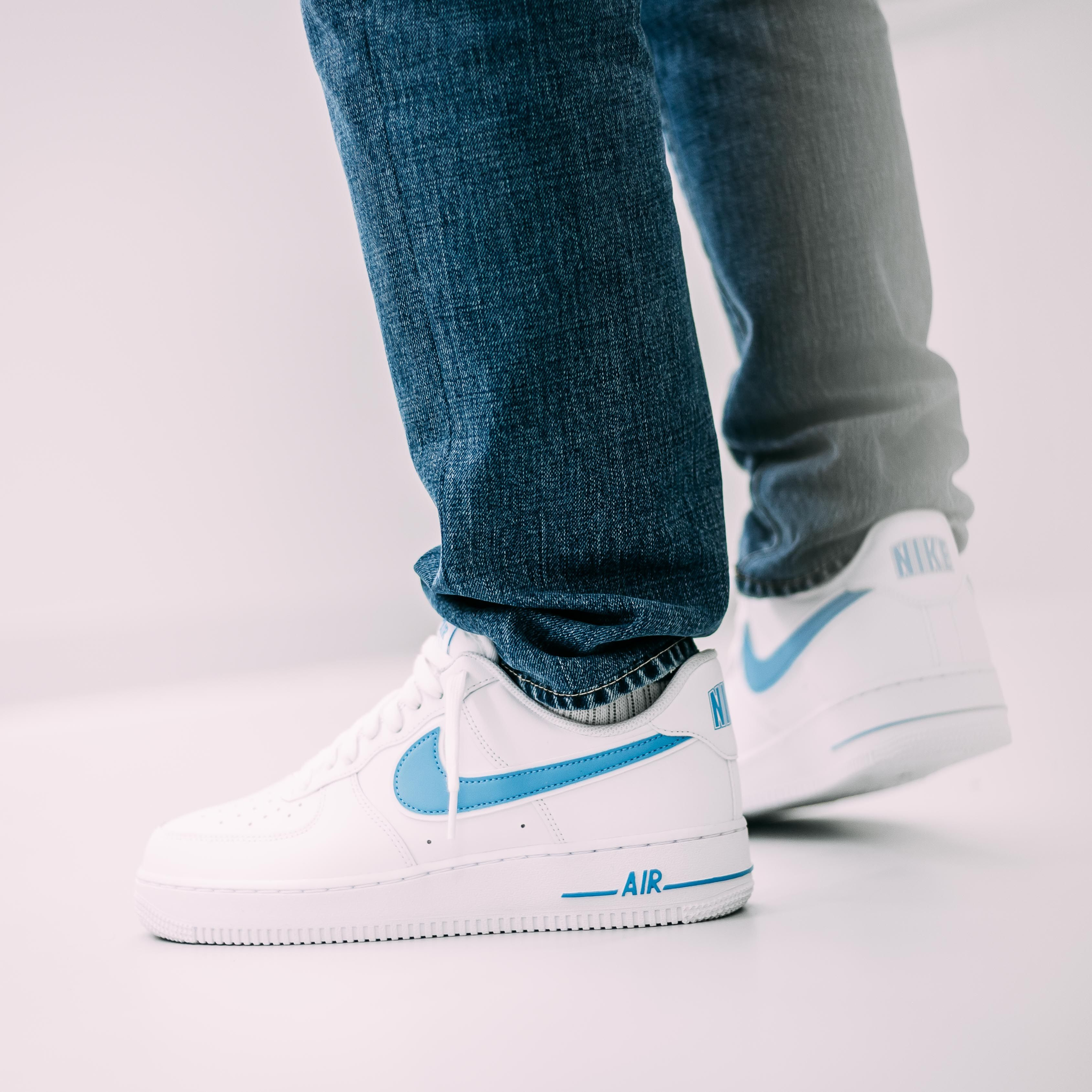 10-mau-giay-co-phoi-mau-university-blue-dep-nhat