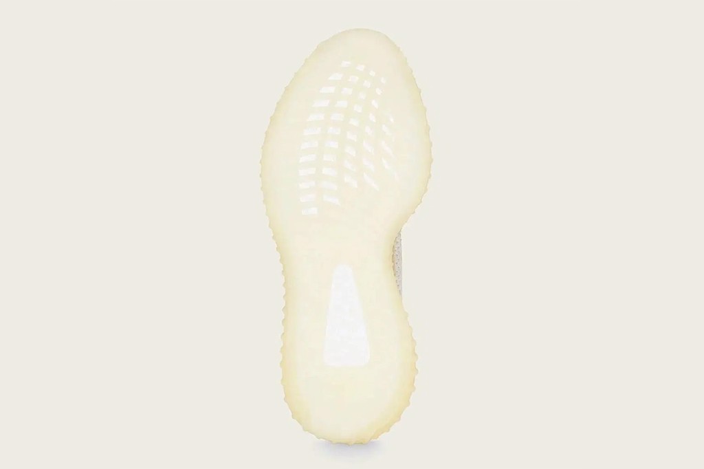 Yeezy Boost 350 v2 “Natural” điều gì làm nên sự khác biệt