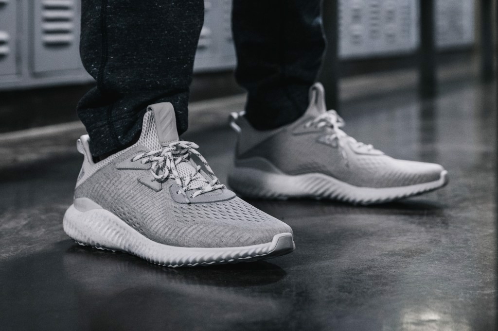 6-dieu-ban-can-biet-ve-alphabounce