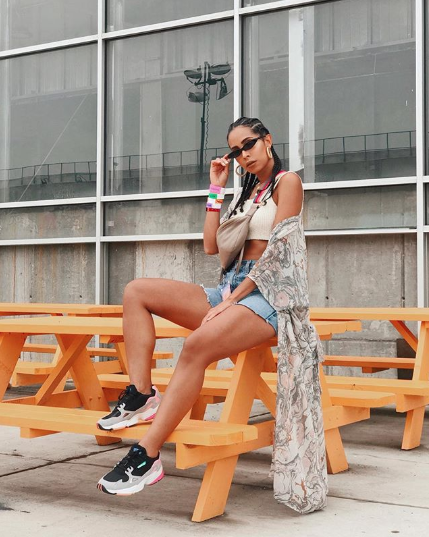 Hinh anh 10: Nhung cach phoi do dep nhat cho mau giay lay cam hung tu thap nien 90 cua Adidas - adidas Falcon