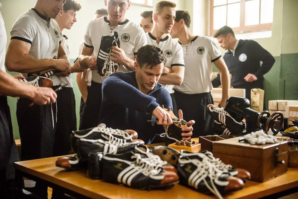 Hinh anh 3: The Story of adidas and Puma: Bo phim mang lai cai nhin sau sac ve hai thuong hieu dinh dam cua Duc