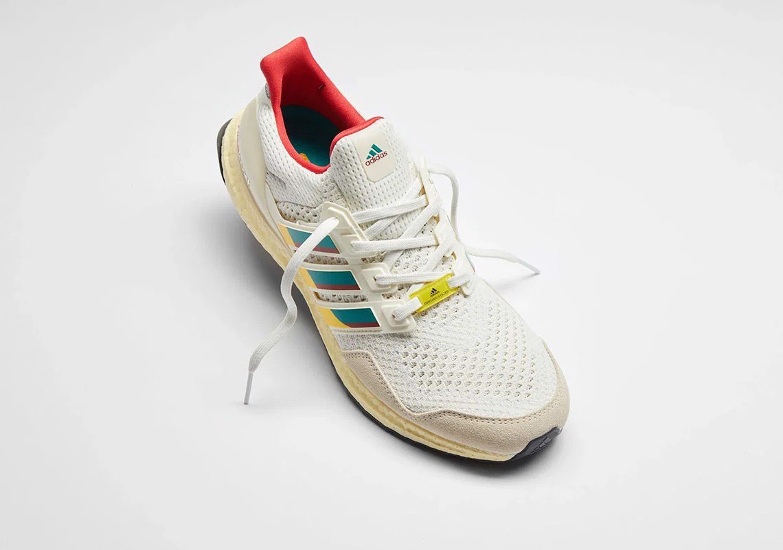 Ultraboost DNA 1.0 ZX - thiết kế tiếp nối hai thế hệ Hinh anh 2: Ultraboost DNA 1.0 ZX - thiet ke tiep noi hai the he