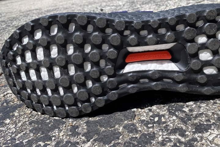 nhung-dieu-ban-can-biet-truoc-khi-so-huu-ultra-boost-dna