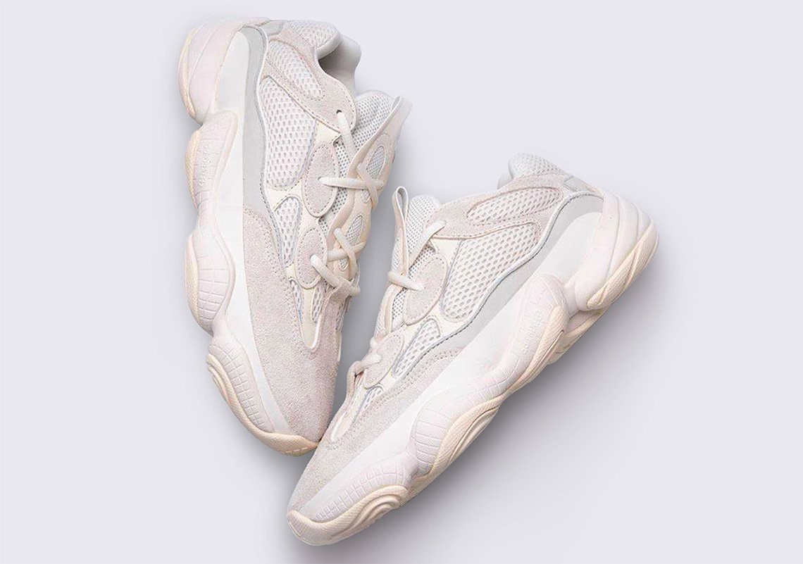 review-giay-adidas-yeezy-500-bone-white-co-dang-mua-hay-khong