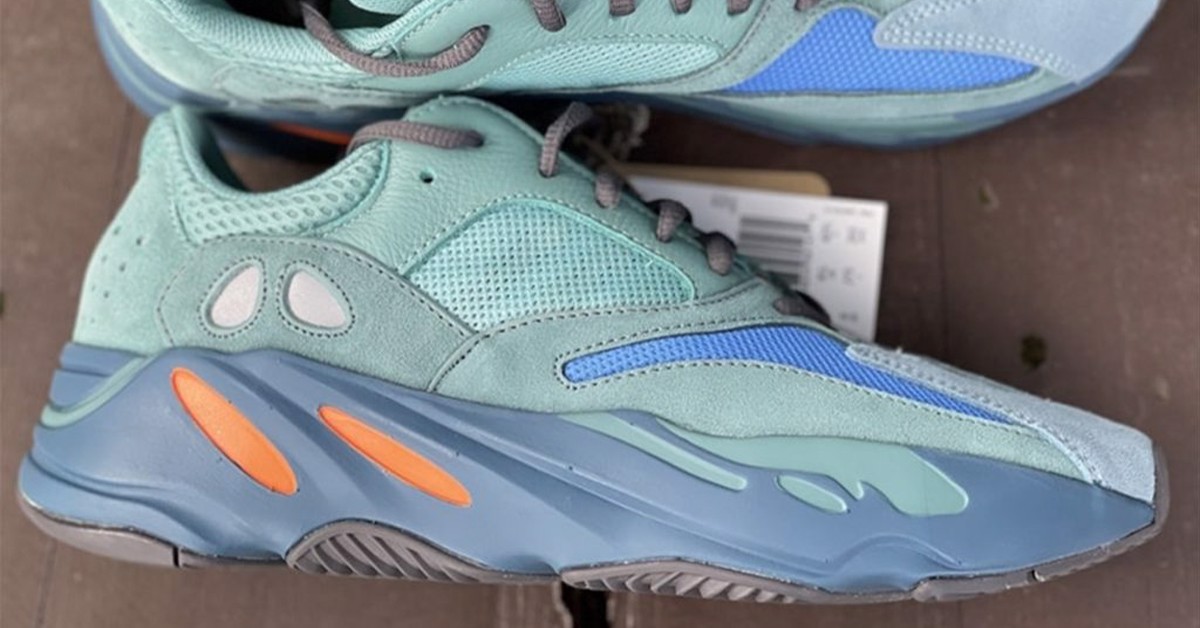 Adidas YEEZY BOOST 700 phat hanh phoi mau moi mang ten "Fadazu"