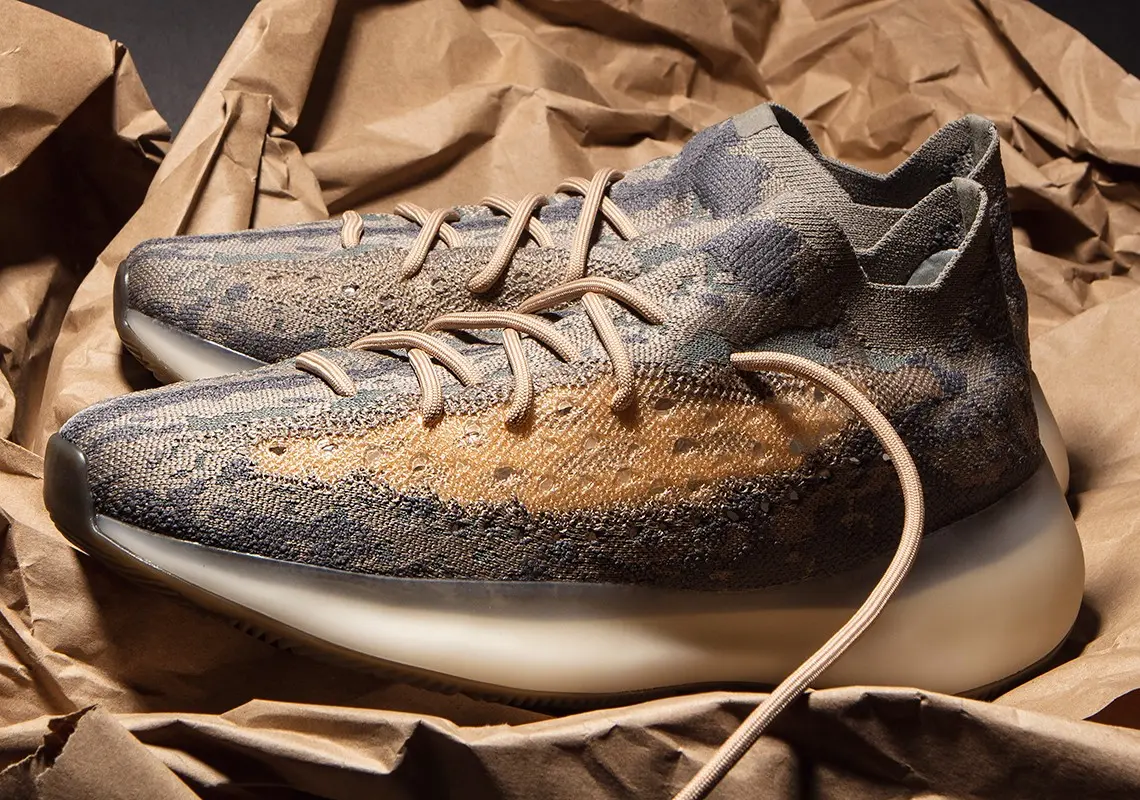 Huong dan cach phan biet Yeezy Boost 380 "Mist" Real va Fake