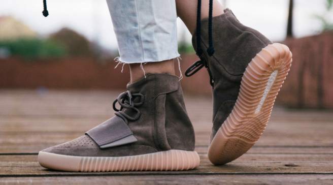 adidas Yeezy Boost 750 Light Brown Gum (Chocolate)