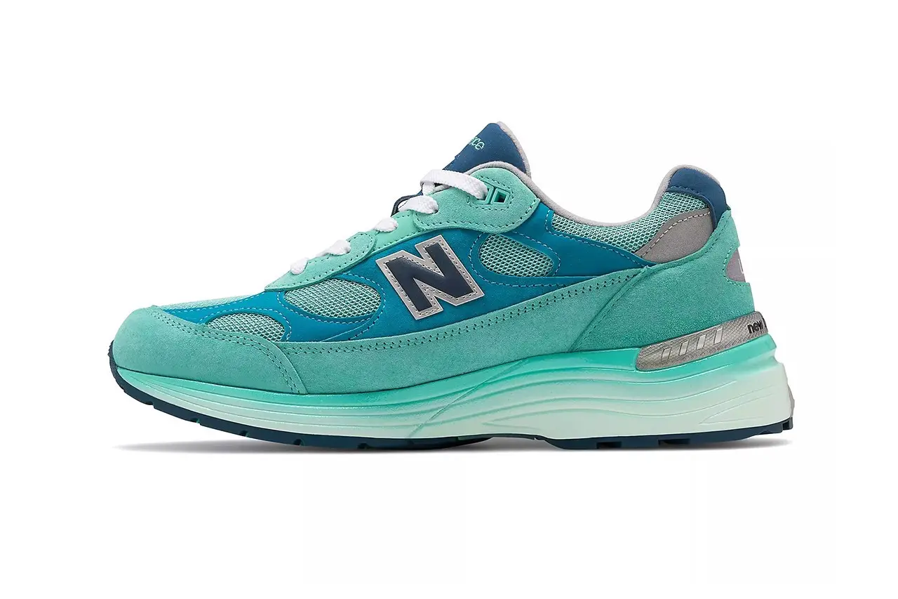 New Balance 992 trong phoi mau moi mang ten "Aqua Blue" sap duoc phat hanh