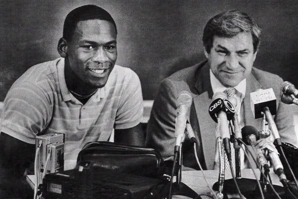 nike hợp tác với michael jordan cho ra mắt air jordan 1