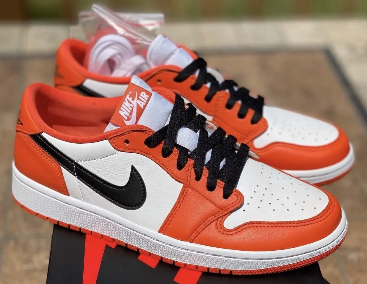 Nhung hinh anh chinh thuc cua Air Jordan 1 Low OG "Shattered Backboard"