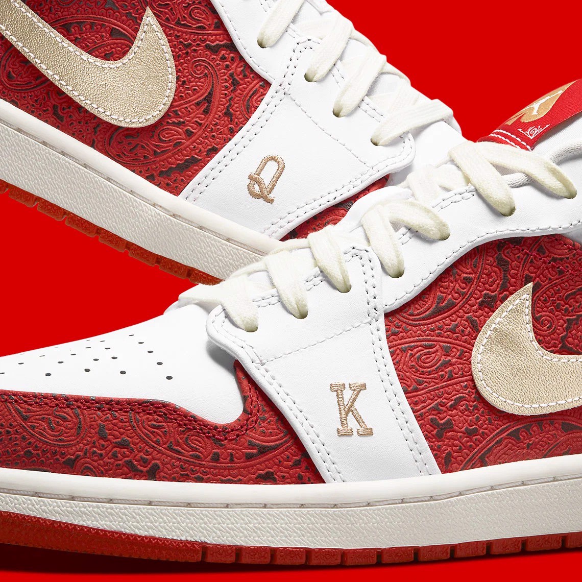 Air Jordan 1 Low “Spades” đầu năm phải bài bạc tí mới đỏ Hinh anh 2: Air Jordan 1 Low “Spades” dau nam phai bai bac ti moi do
