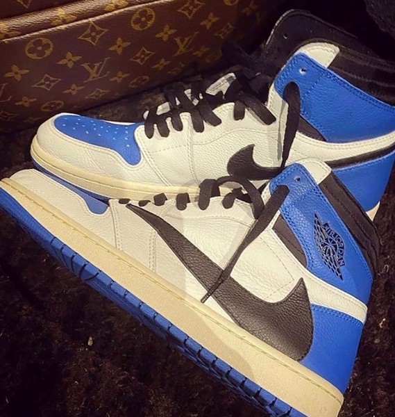 Hinh anh 1: Phong cach Travis Scott pha tron voi Hiroshi Fujiwara trong phien ban Air Jordan 1 Travis Scott x Fragment