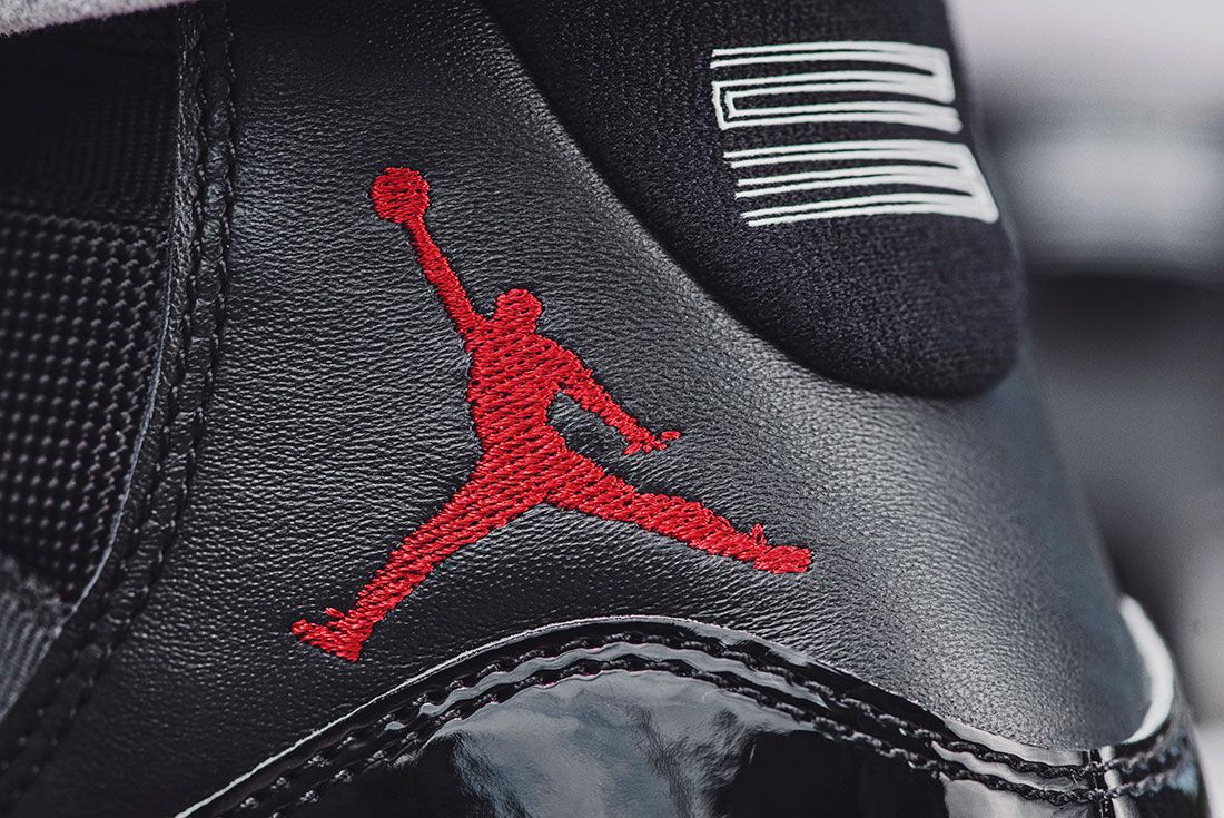 logo-cua-michael-jordan-va-di-san-cua-anh-ay