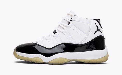 Air Jordan 11 Retro “Concord” Phối màu: White/Black-Dark Concord Code: 136046-101 Ngày ra mắt: 25/10/2000 Giá bán lẻ: 125 USD