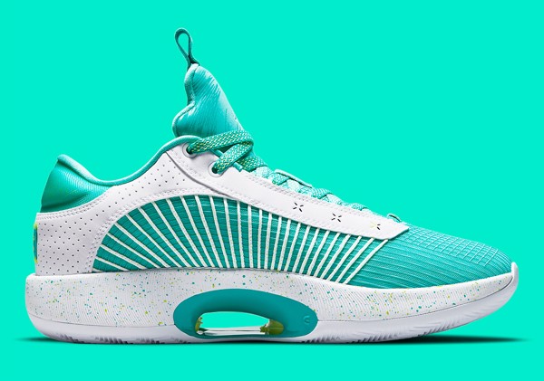 air-jordan-35-low-lo-hinh-anh-moi-nhat-trong-lop-ao-ngoc-bich-guo-ailun-pe