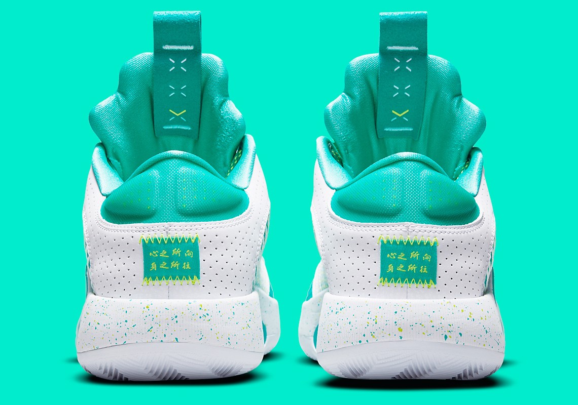 air-jordan-35-low-lo-hinh-anh-moi-nhat-trong-lop-ao-ngoc-bich-guo-ailun-pe