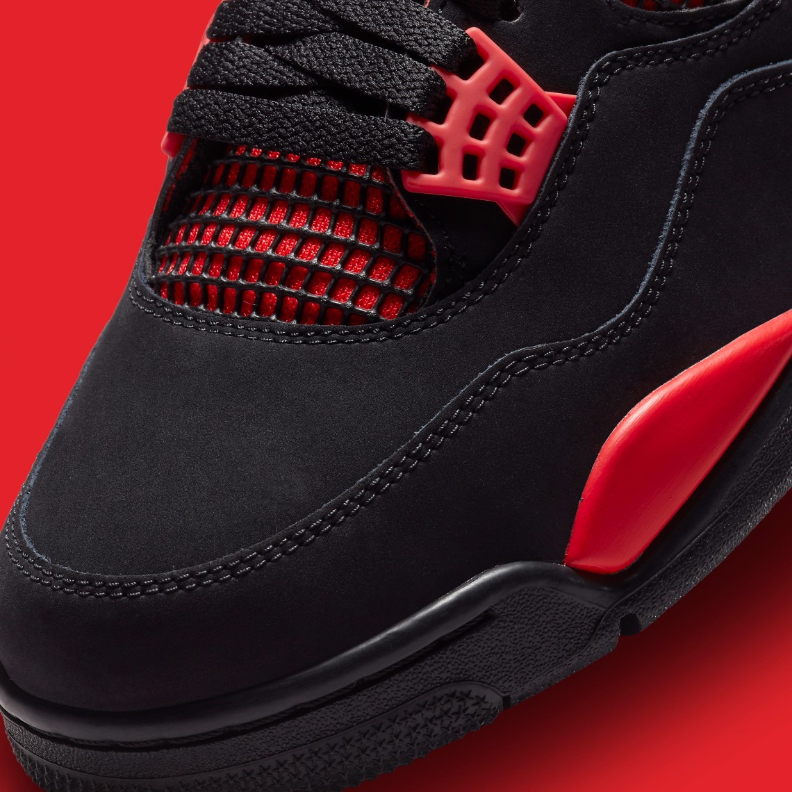 Hinh anh 4: Hinh anh chinh thuc cua Air Jordan 4 “Red Thunder”