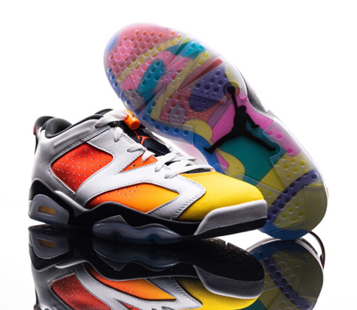 nhung-hinh-anh-dau-tien-ve-air-jordan-6-low-dongdan