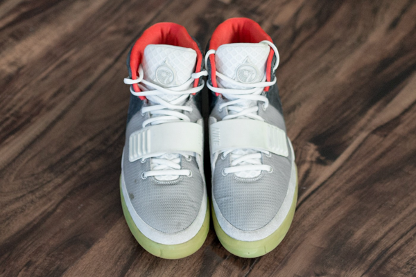 Hinh anh 4: Air Yeezy 2 "Mismatch" Sample co vat cua Kanye West va Nike