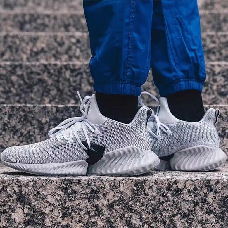 adidas-alphabounce-instinct-va-alphabounce-beyond-dau-la-su-lua-chon-hoan-hao-cho-ban