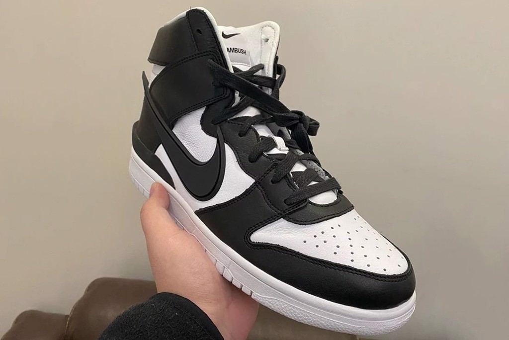 Những hình ảnh chính thức đầu tiên của AMBUSH x Nike Dunk High Hinh anh 2: Nhung hinh anh chinh thuc dau tien cua AMBUSH x Nike Dunk High