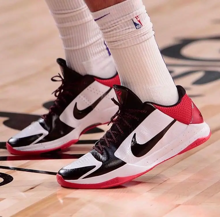Cung "Soi chan" nhung nha vo dich nam 2020 trong loat tran NBA Finals (P1) 👑