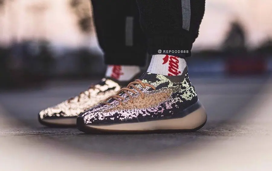 Adidas yeezy Boost 380 Reflective co dang mua hay khong?