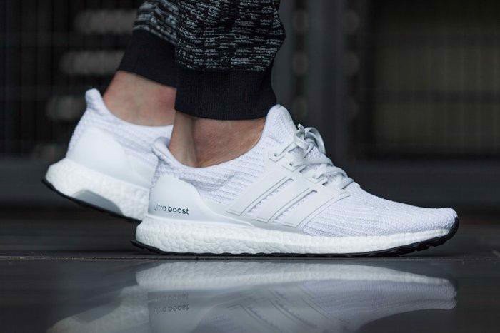 gap-go-va-tro-chuyen-cung-nha-suu-tap-giay-the-thao-carl-kho