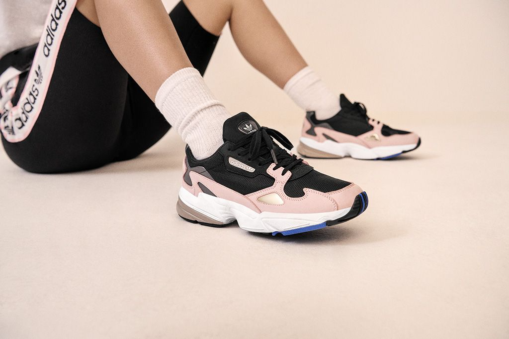 Hinh anh 2: 10 dac diem va nhung loi khuyen cho ban truoc khi mua adidas Falcon