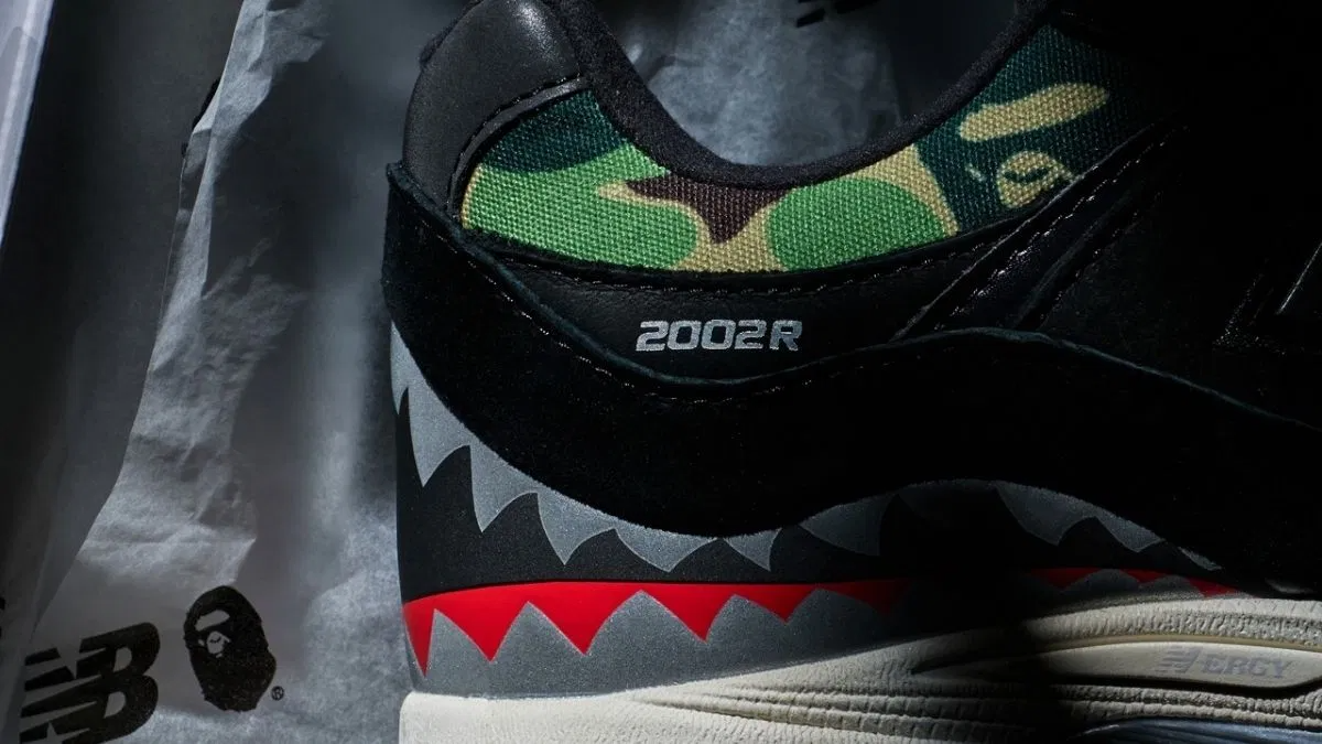 https://authentic-shoes.com/blogs/news/bape-va-new-balance-se-co-su-hop-tac-tao-ra-sieu-pham-vao-cuoi-thang-5