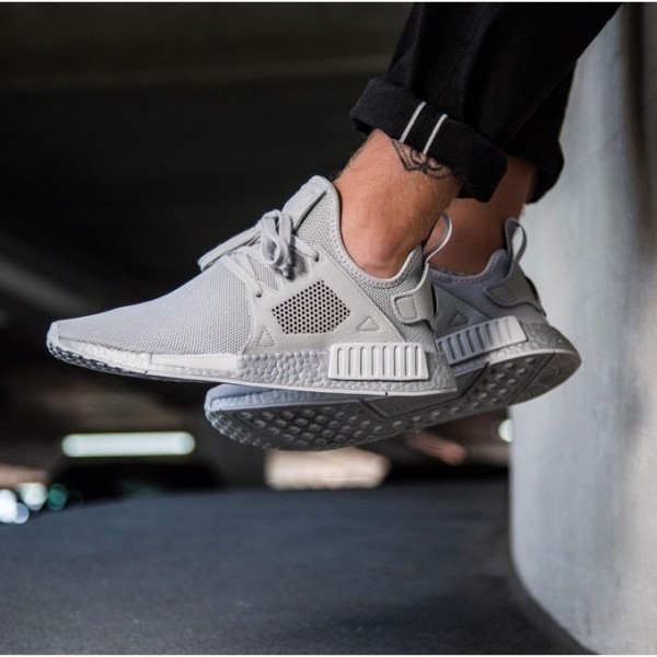 review-giay-adidas-nmd-xr1-primeknit-there-grey
