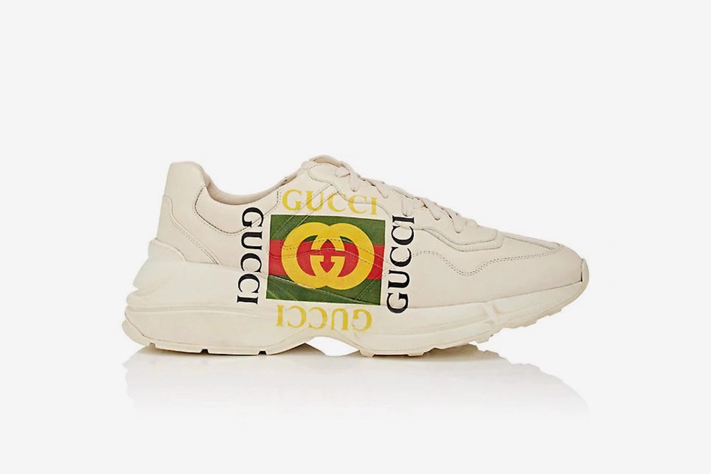 Hinh anh 5: NHUNH MINH CHUNG CHO THAY SNEAKER LA BIEU TUONG TRANG THAI MOI