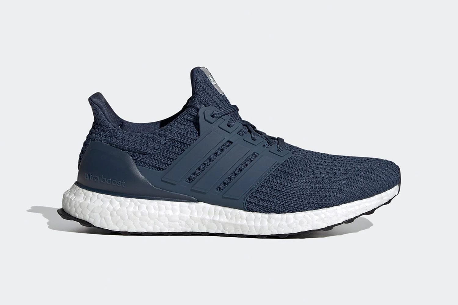 Hinh anh 10: Top 10 phoi mau Adidas UltraBoost tot nhat cho nam 2021