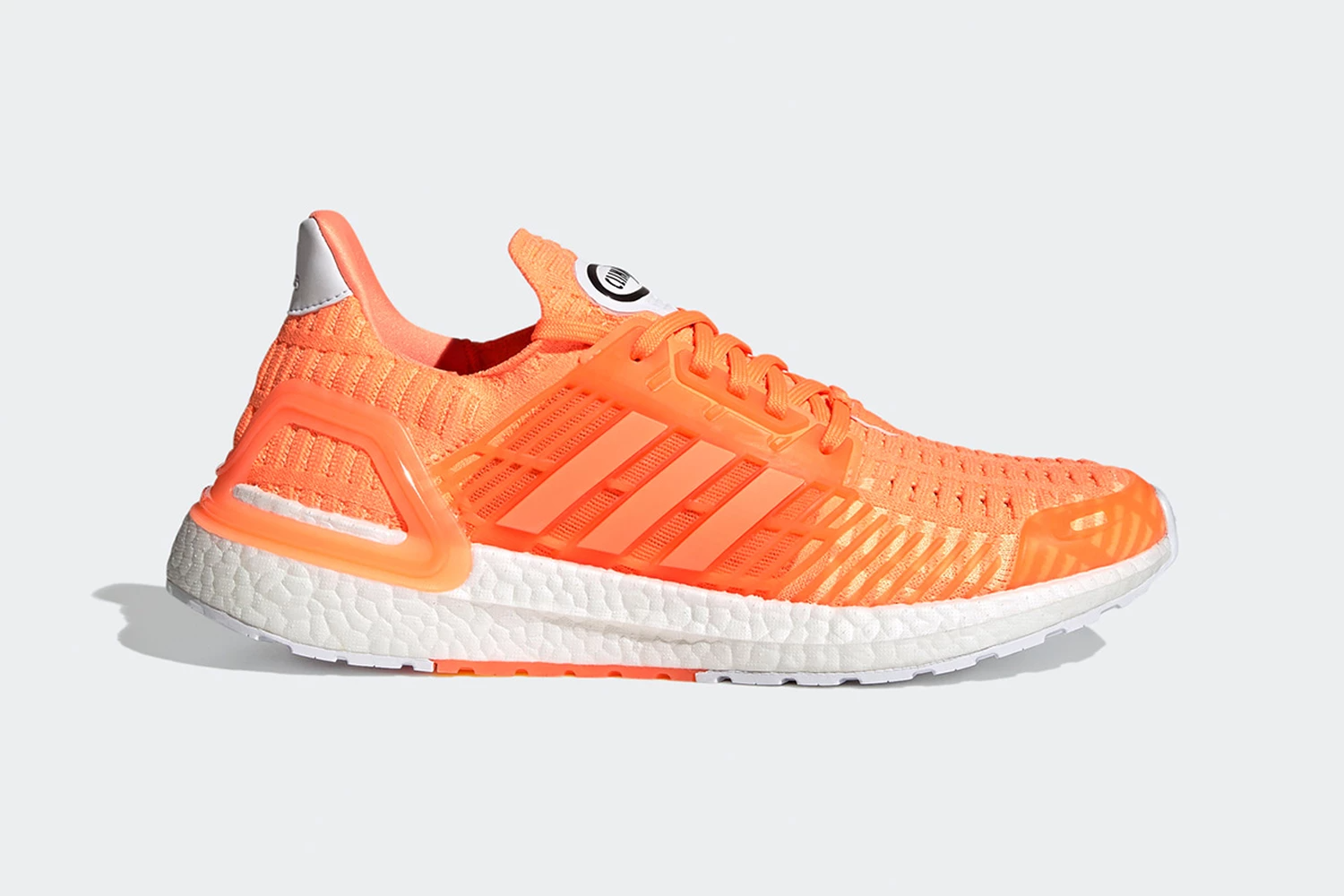 Hinh anh 7: Top 10 phoi mau Adidas UltraBoost tot nhat cho nam 2021