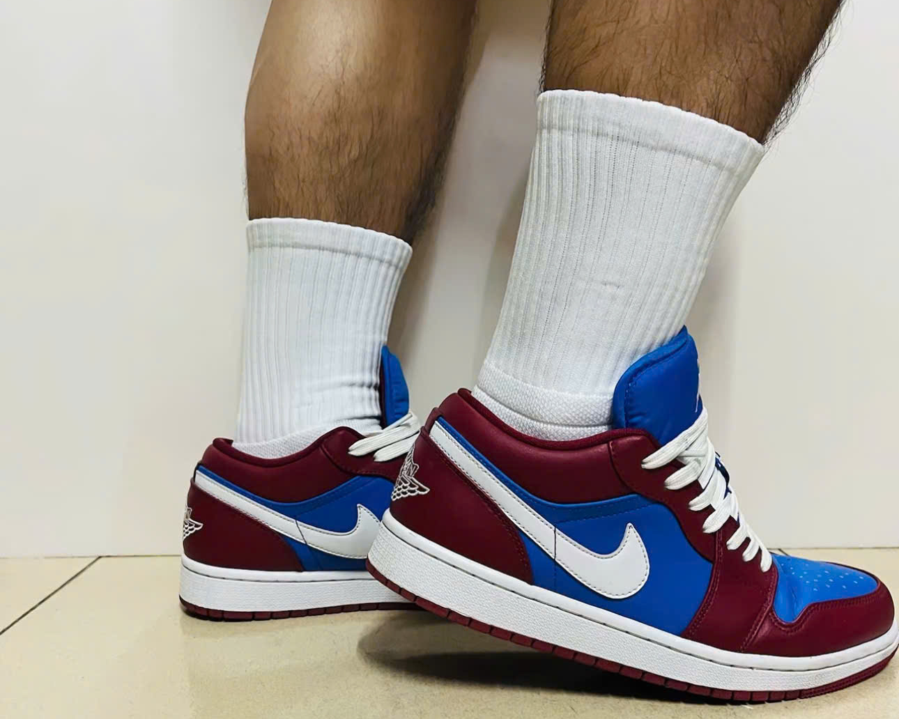 Alternative view of Giày Nike Wmns Air Jordan 1 Low 'Red Blue' DC0774-604