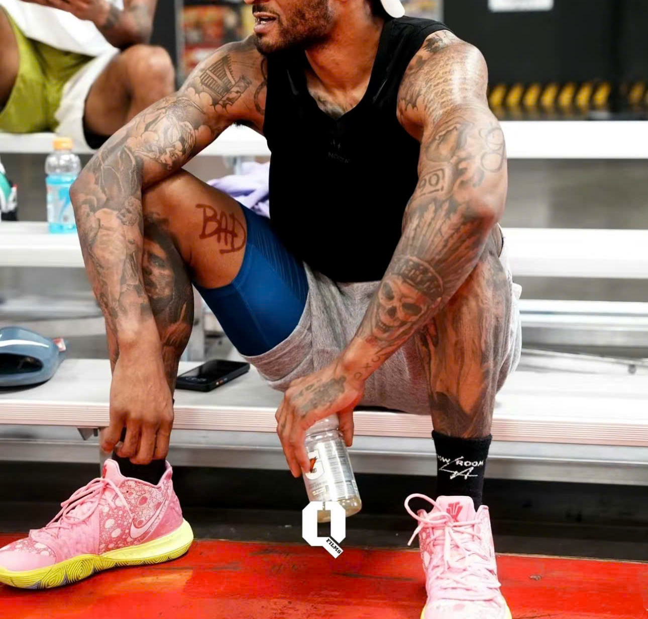 Alternative view of Giày Nike SpongeBob SquarePants x Kyrie 5 'Patrick' CJ6951-600
