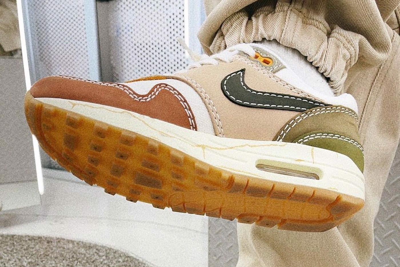 hinh-anh-dau-tien-cua-phien-ban-nike-air-max-1-prm-wabi-sabi