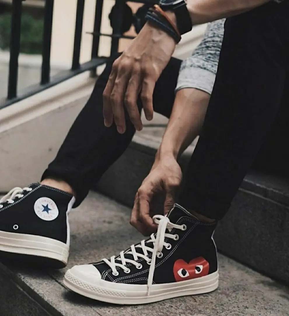 Huong dan cach phan biet Comme Des Garcons CDG Converse Real va Fake