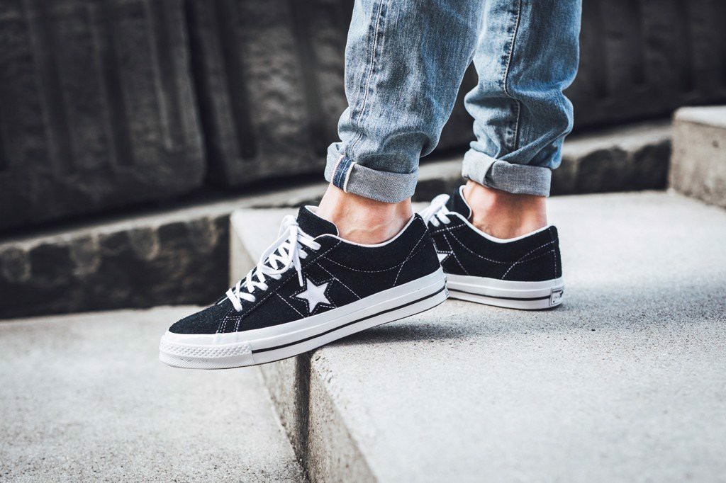 Hinh anh 2: Nhung dieu ban can biet ve Converse One Star Premium Suede Low Top truoc khi muon so huu doi giay nay