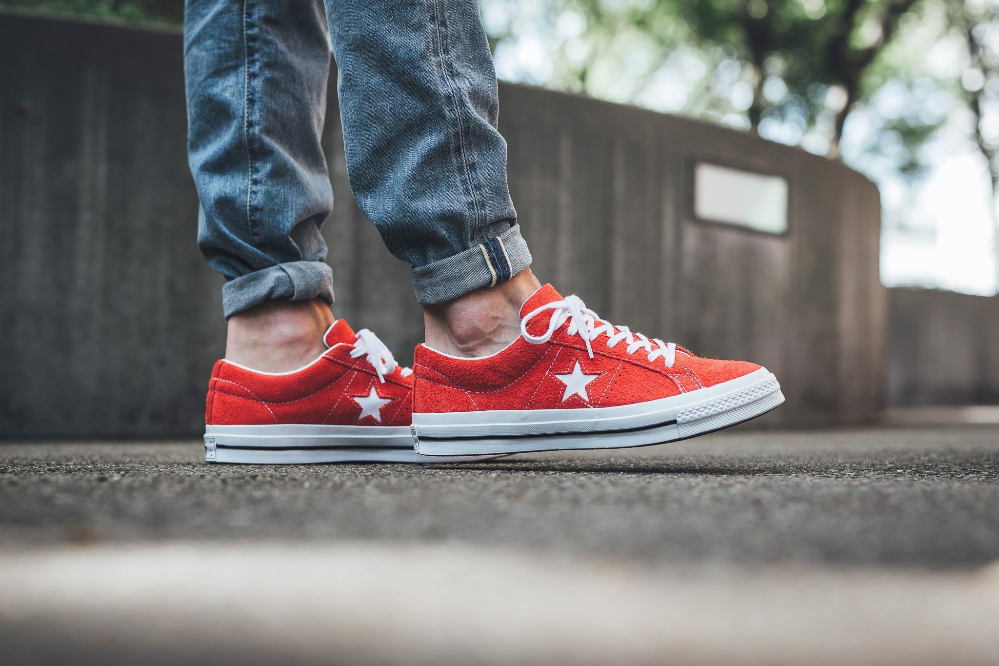 Hinh anh 6: Nhung dieu ban can biet ve Converse One Star Premium Suede Low Top truoc khi muon so huu doi giay nay