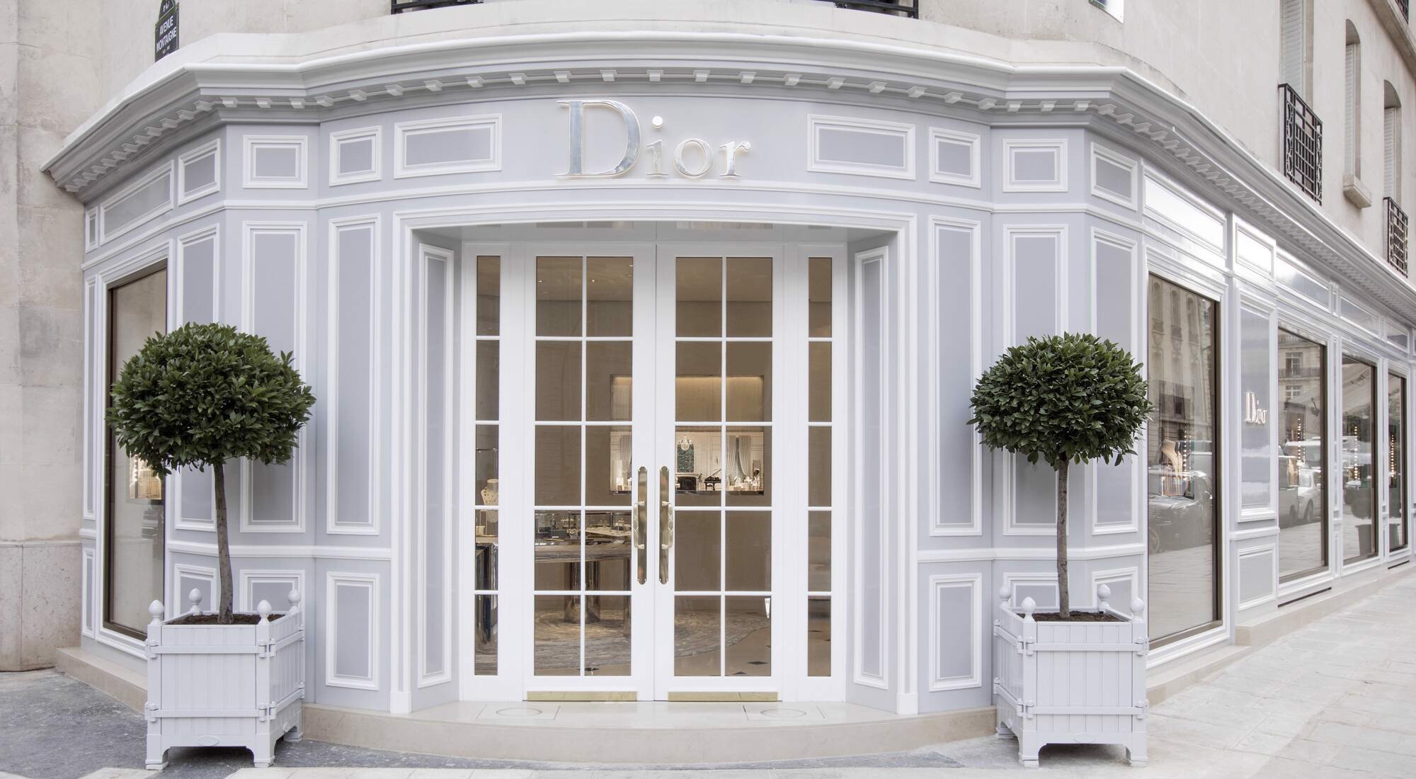 Câu chuyện lịch sử của thương hiệu Dior  Coolmate