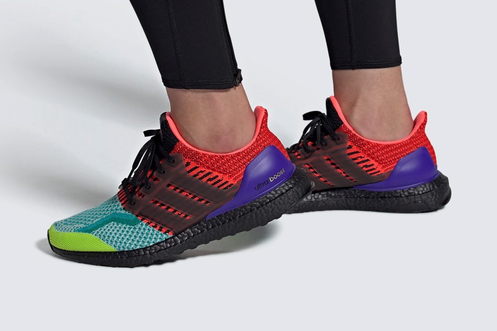 Adidas UltraBOOST DNA rực rỡ sắc màu